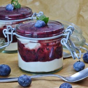 Fromage blanc nature ou au coulis de fruits rouges